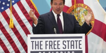 I Love a Theatrical Production - FL Passes DeSantis Redistricting Map