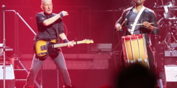 Springsteen opens tour in Minneapolis with anti-ICE message