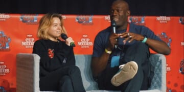 'Supergirl' Star Sparks Controversy With Comments About ‘Sexist’ Fans – PJ Media