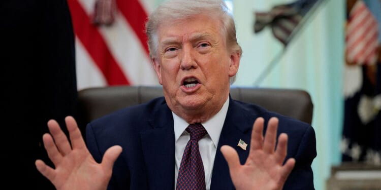 Trump to Sign Order to Pay Tens of Thousands of DHS Employees